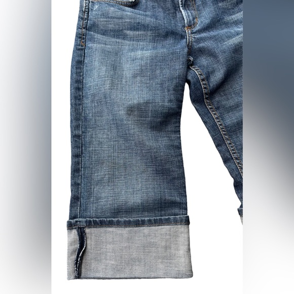 Juicy Couture Bermuda Capri Jeans Women Mid Rise Sz 30 Blue Dark Wash Distressed - Picture 4 of 6